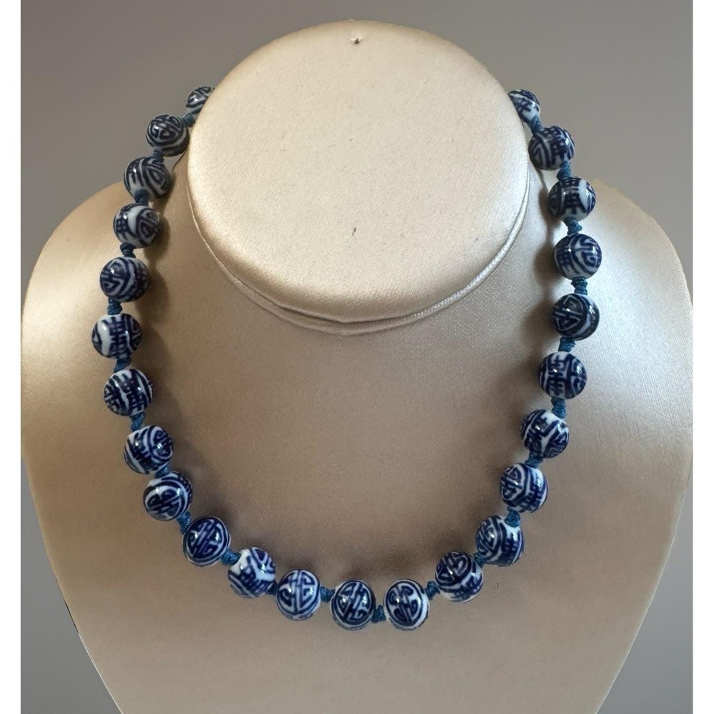 Vintage Chinese Export Necklace Hand Knotted Blue White Painted Porcelain 17"